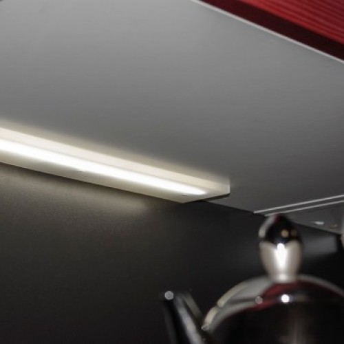 Светодиодный светильник с сенсорным выключателем Emiled 900мм, 17W-12Vcc 4000°K, натуральный белый. Светодиодный светильник с сенсорным выключателем Emiled 900мм, 17W-12Vcc 4000°K, натуральный белый.