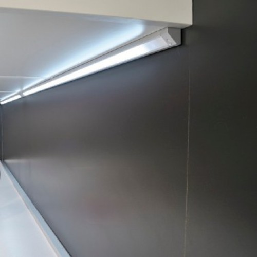 Светодиодный светильник с сенсорным выключателем Metro CAP, 860мм, 7,8W-12Vcc 6000°K, холодный белый