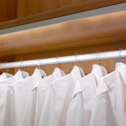 Светодиодный светильник с датчиком движения Metro PIR, 860мм, 15W-12Vcc 3000°K, теплый. Отделка - ал Светодиодный светильник с датчиком движения Metro PIR, 860мм, 15W-12Vcc 3000°K, теплый. Отделка - ал